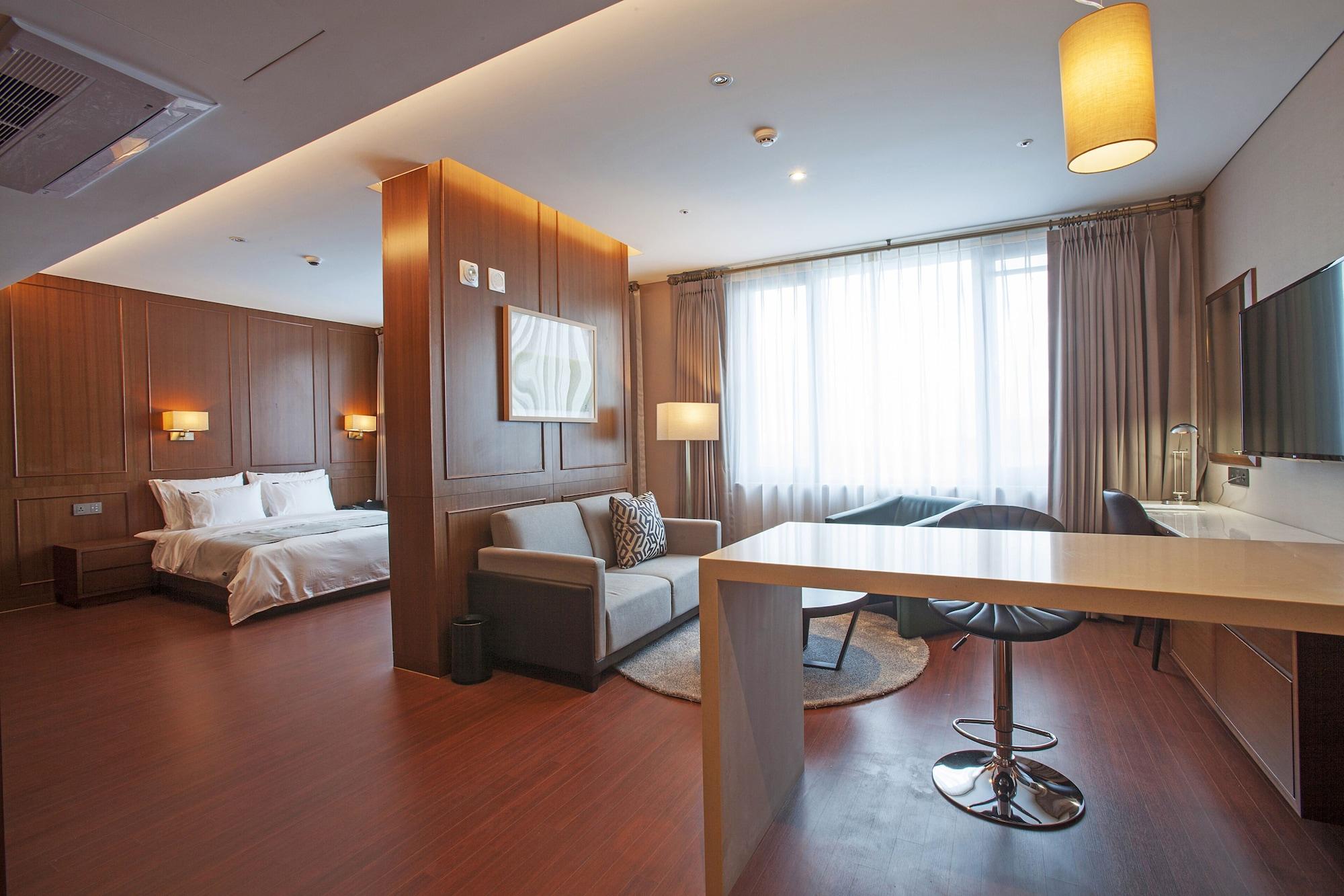 Gwangyang Lacky Hotel Dış mekan fotoğraf
