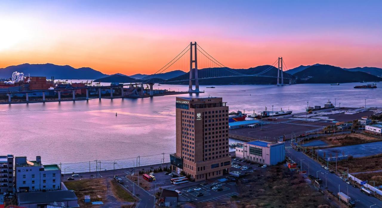 Gwangyang Lacky Hotel Dış mekan fotoğraf