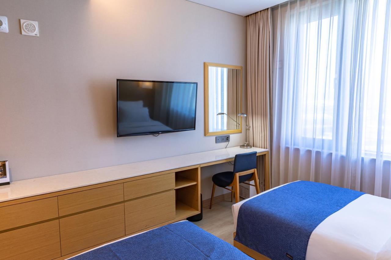Gwangyang Lacky Hotel Dış mekan fotoğraf