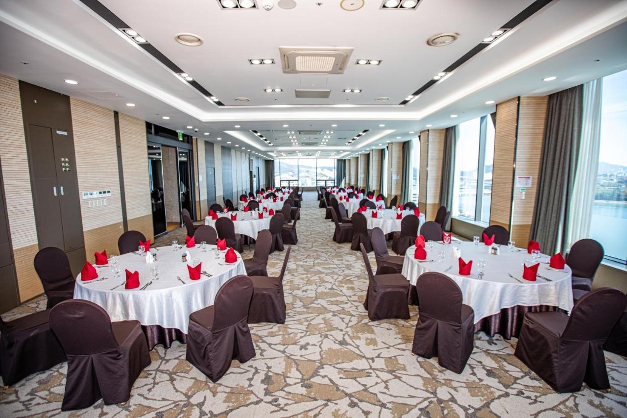 Gwangyang Lacky Hotel Dış mekan fotoğraf