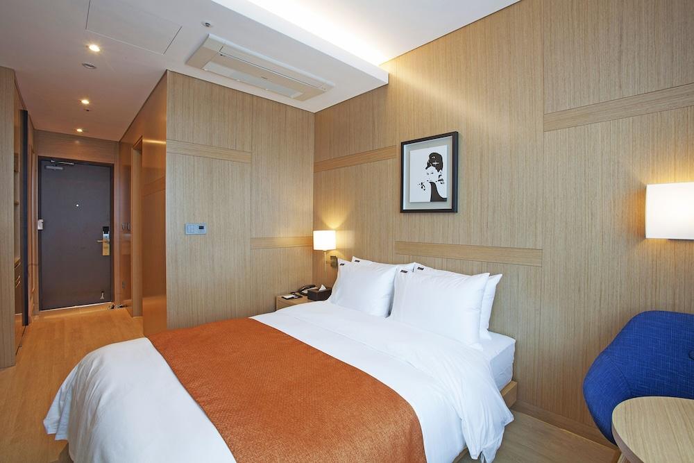 Gwangyang Lacky Hotel Dış mekan fotoğraf