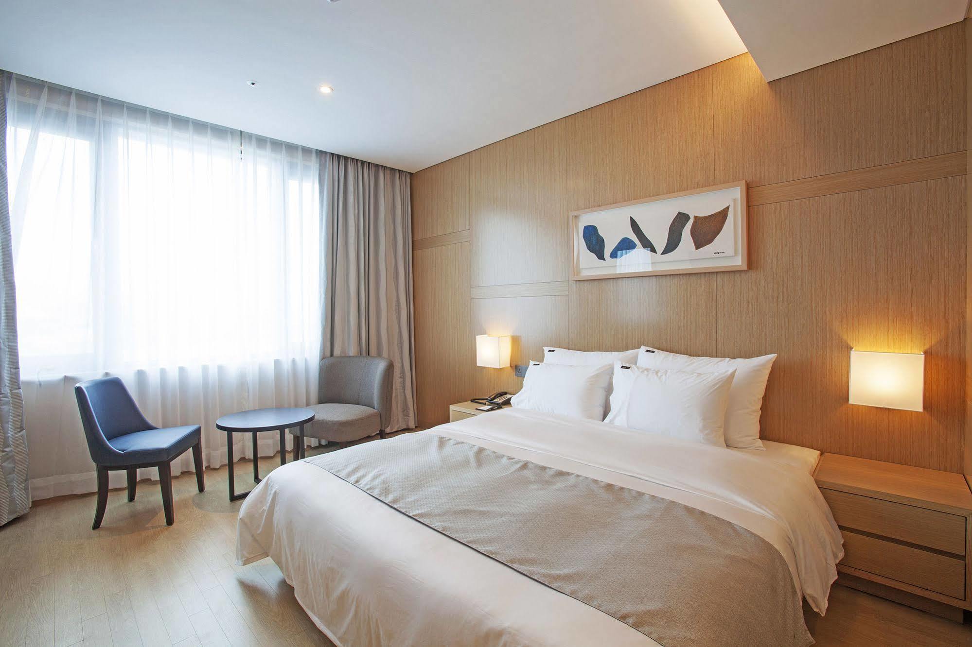 Gwangyang Lacky Hotel Dış mekan fotoğraf